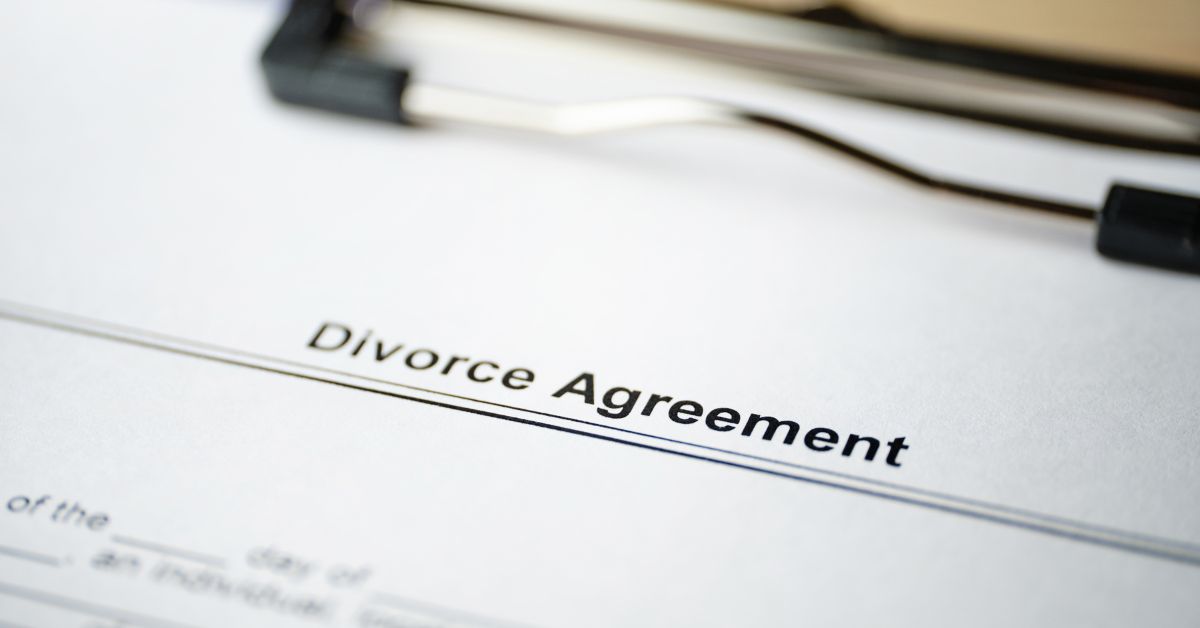 divorce agreement papers